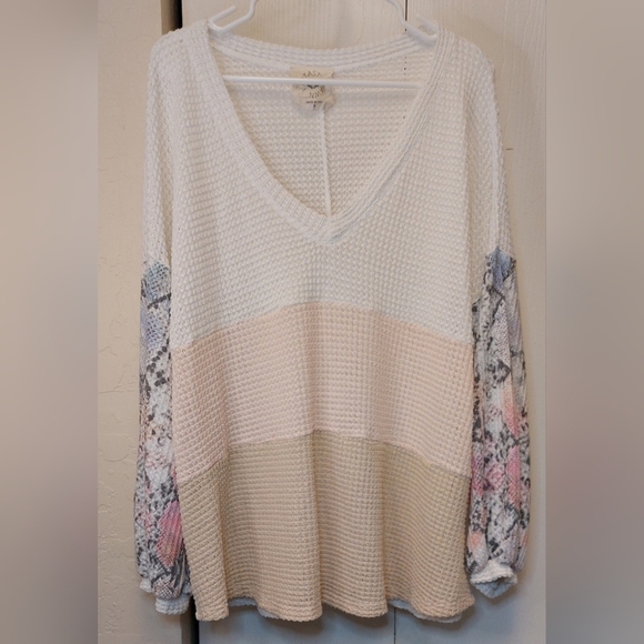 Fantastic Fawn Color Blocked Waffle Knit Top Size 3X Pullover Snake Print Sleeve - Picture 7 of 7